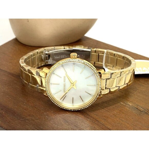 Michael Kors Women's Watch MK1065SET Quartz Mother of Pearl Dial Gold St… - Picture 8 of 14
